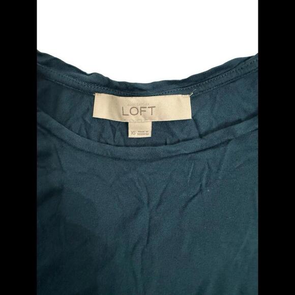 Ann Taylor LOFT Women's Blue Solid Tank Top Shirt w Bottom Ruffle  Size XSmall - Picture 3 of 3